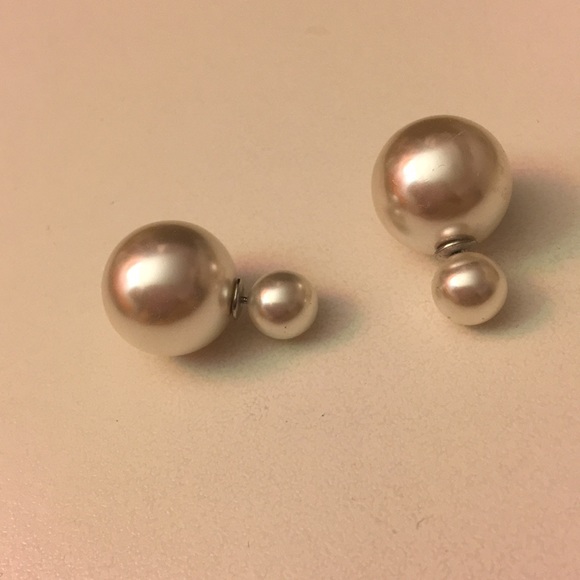 Jewelry - White Pearl Double Sided Ball Earrings